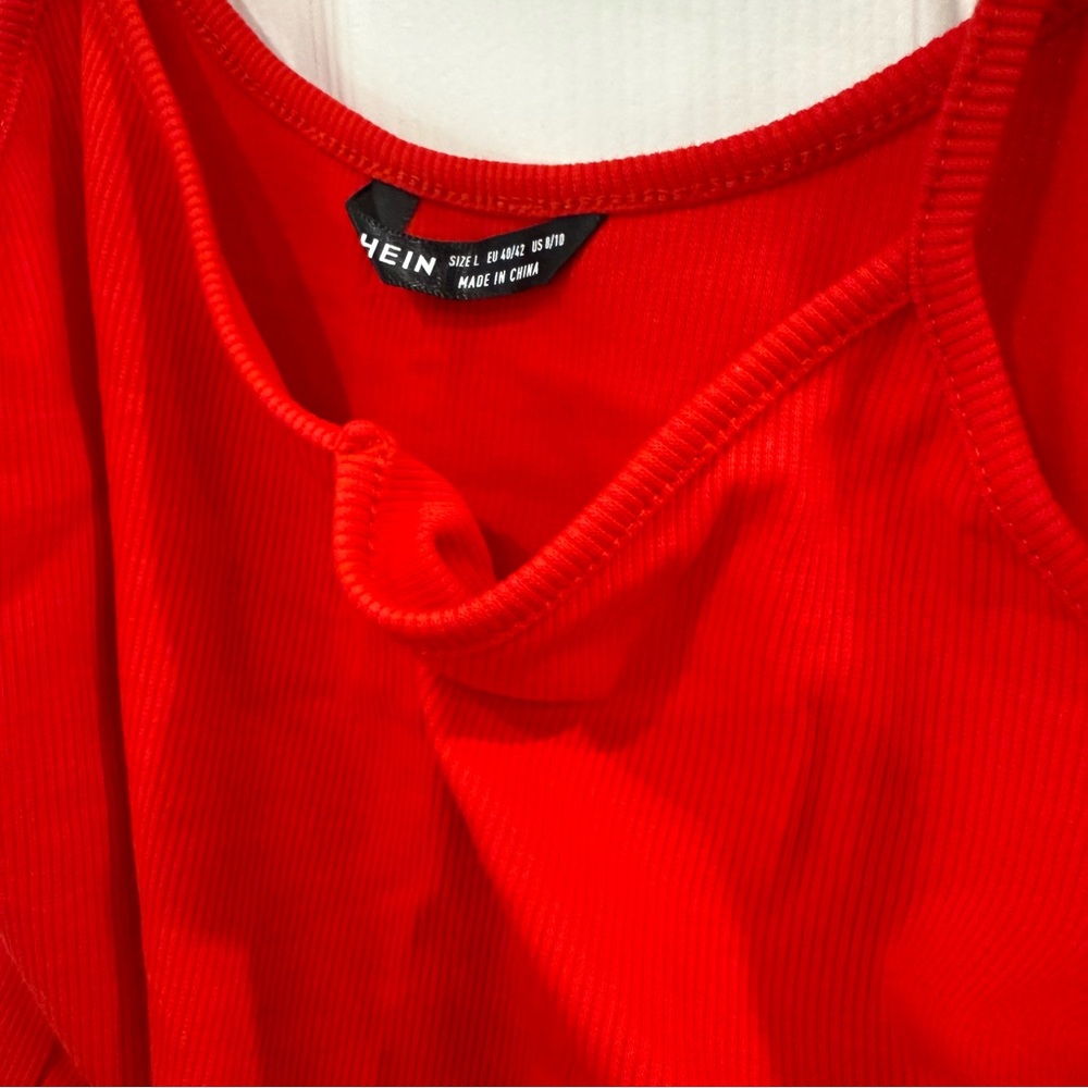 Red Ribbed Cropped Cami Top - Picture 5 of 7